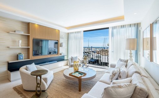 Apartamento en Playa Puerto Banús, Marbella, España 1