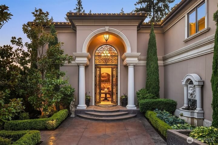 House in Bellevue, Washington, United States 5 - 18342181