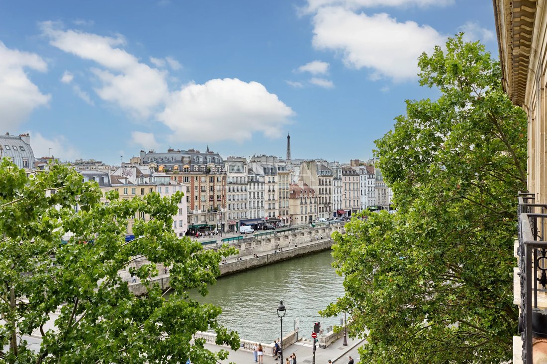 Apartment in Île de la Cité, Paris 1er Arrondissement, Paris 1 - 18337533