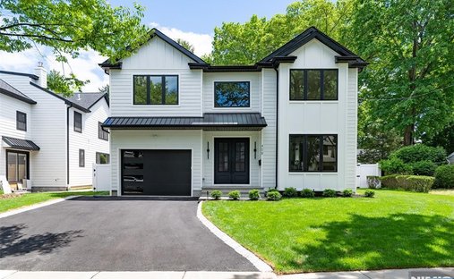 House in Paramus, New Jersey, United States 1