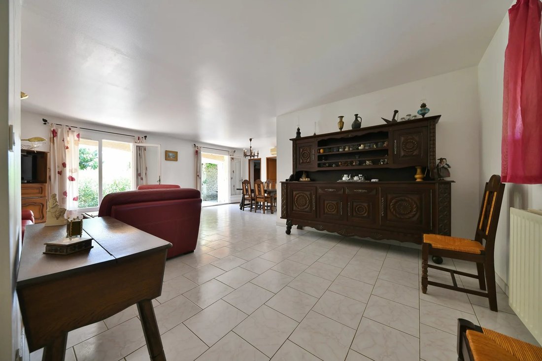 Villa in Uzès, Okzitanien, Frankreich 2 - 18336955