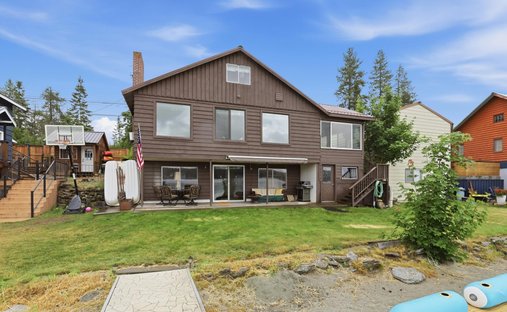House in Newport, Washington, United States 1