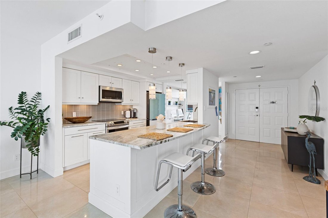 Condo in Clearwater, Florida, United States 5 - 18339850