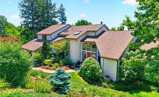 House in Hampton Township, Pennsylvania, United States 1