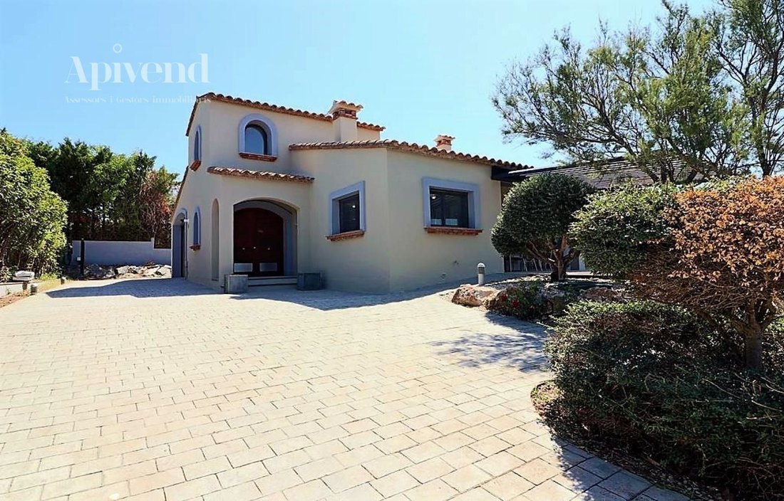 Villa in Peralada, Catalonia, Spain 1 - 18335620