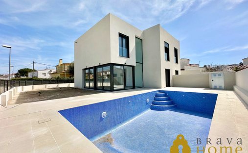 House in Empuriabrava, Catalonia, Spain 1
