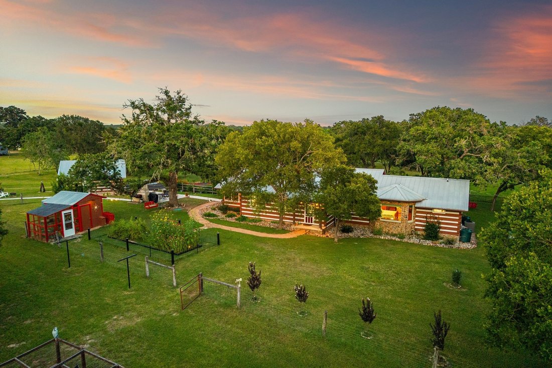 Casa a Bastrop, Texas, Stati Uniti 2 - 18337187