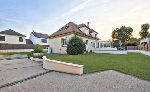 House in Les Hameaux-La Croix Aux Buis-Chapelle, Magny-les-Hameaux, France 1