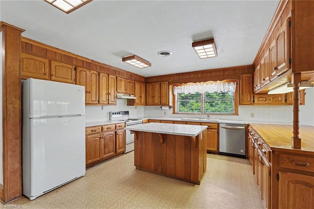 House in Liberty, North Carolina, United States 3 - 18334923