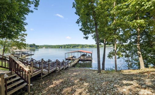 House in Camden, Tennessee, United States 1