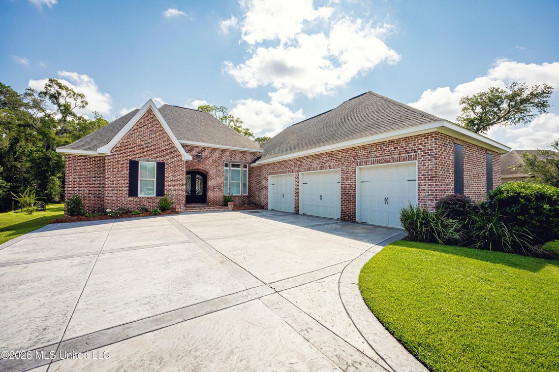 House in Ocean Springs, Mississippi, United States 2 - 18334835