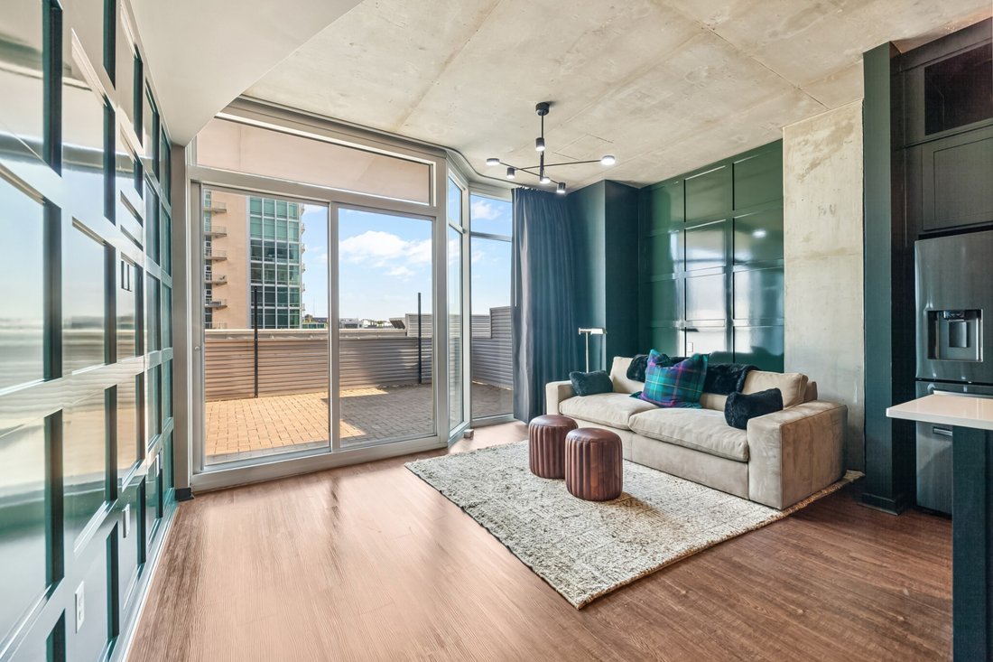 Condo in Nashville, Tennessee, United States 4 - 18342391
