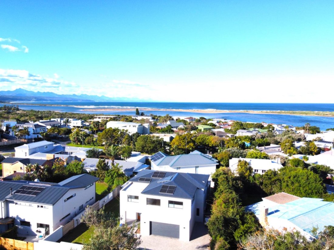 House in Plettenberg Bay, Western Cape, South Africa 2 - 18341306