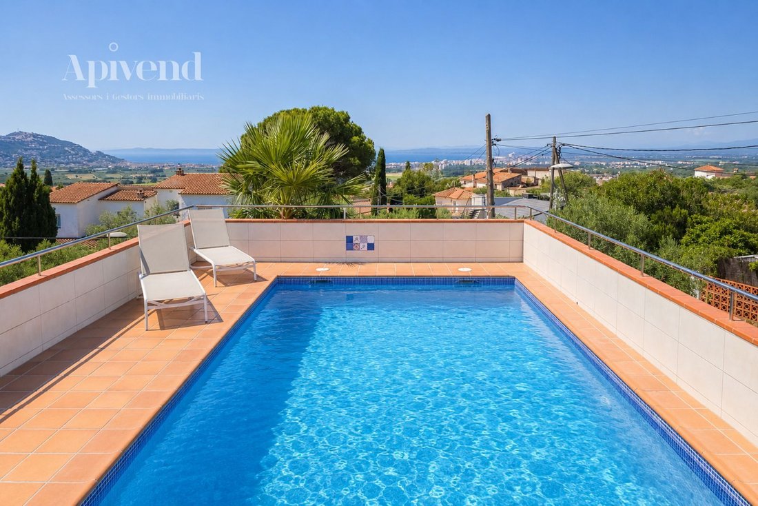 Villa in Roses, Catalonia, Spain 1 - 18335786