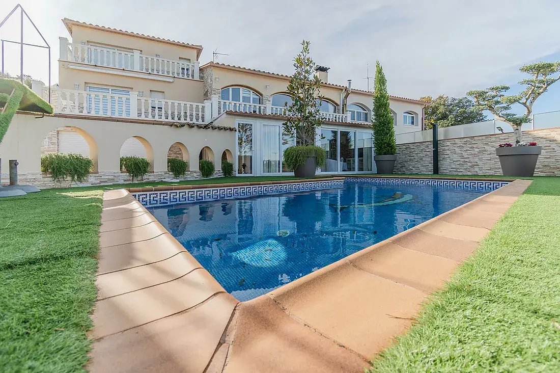 Villa in Pals, Catalonia, Spain 1 - 18335565