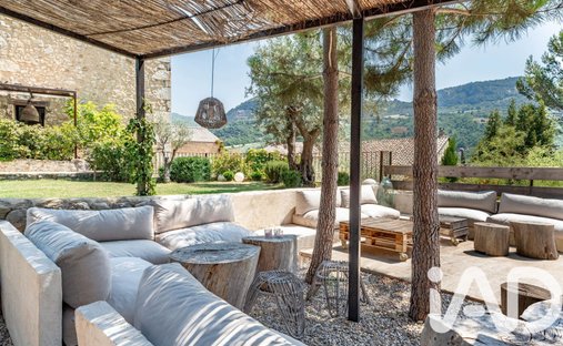 House in Les Pilles, Auvergne-Rhône-Alpes, France 1