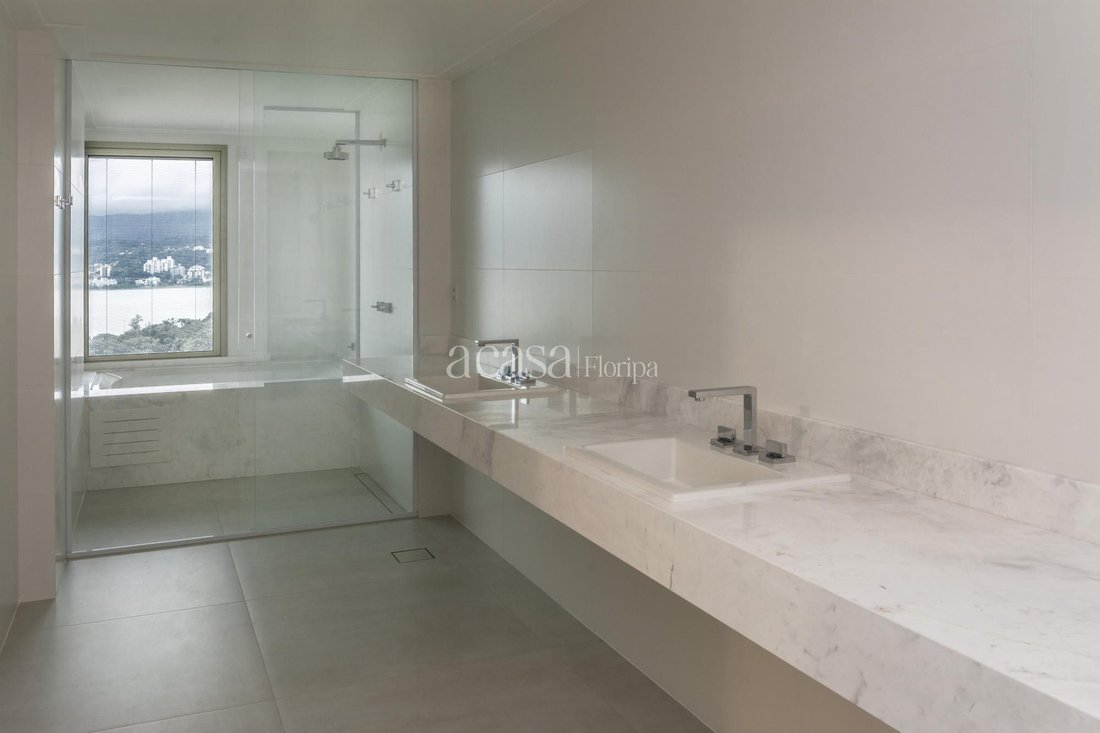 Apartment in Florianópolis, State of Santa Catarina, Brazil 5 - 18341347