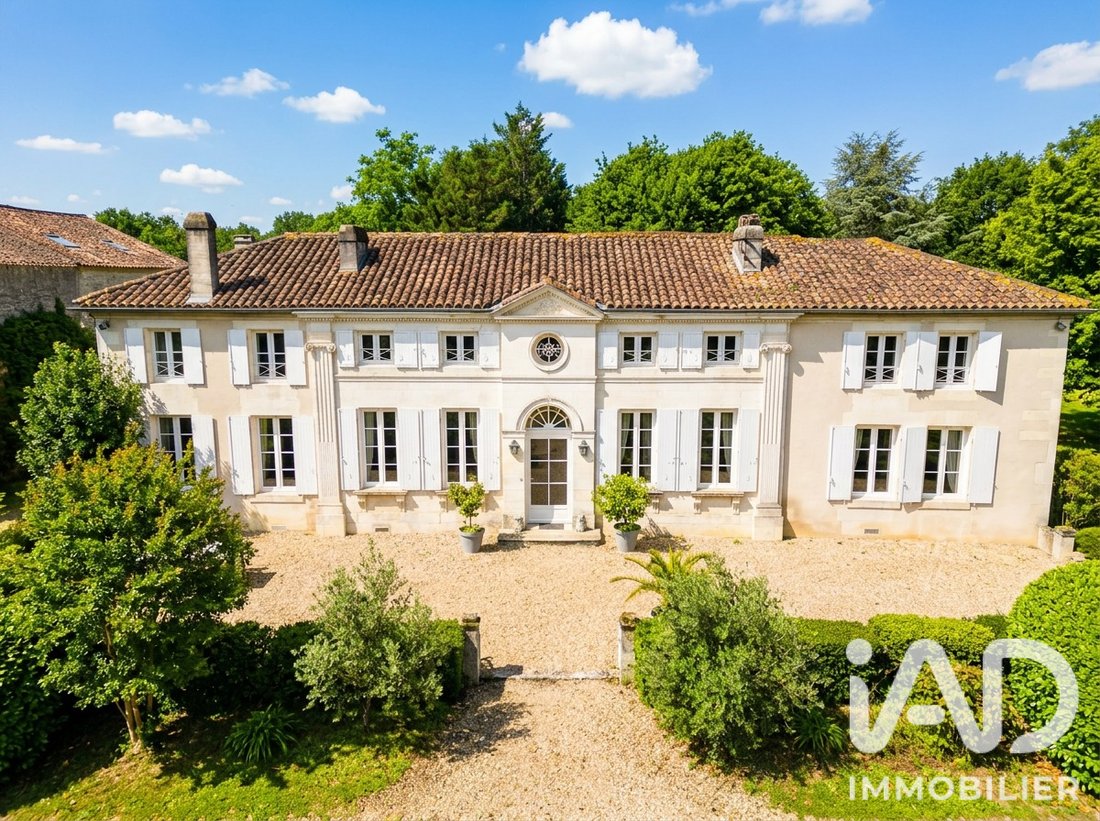 House in Cognac, Nouvelle-Aquitaine, France 2 - 16798067