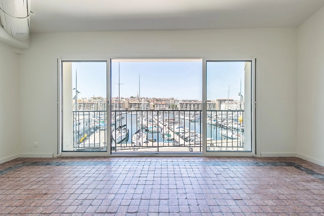 Apartment in Saint Victor, 7e Arrondissement, Marseille 2 - 18341350