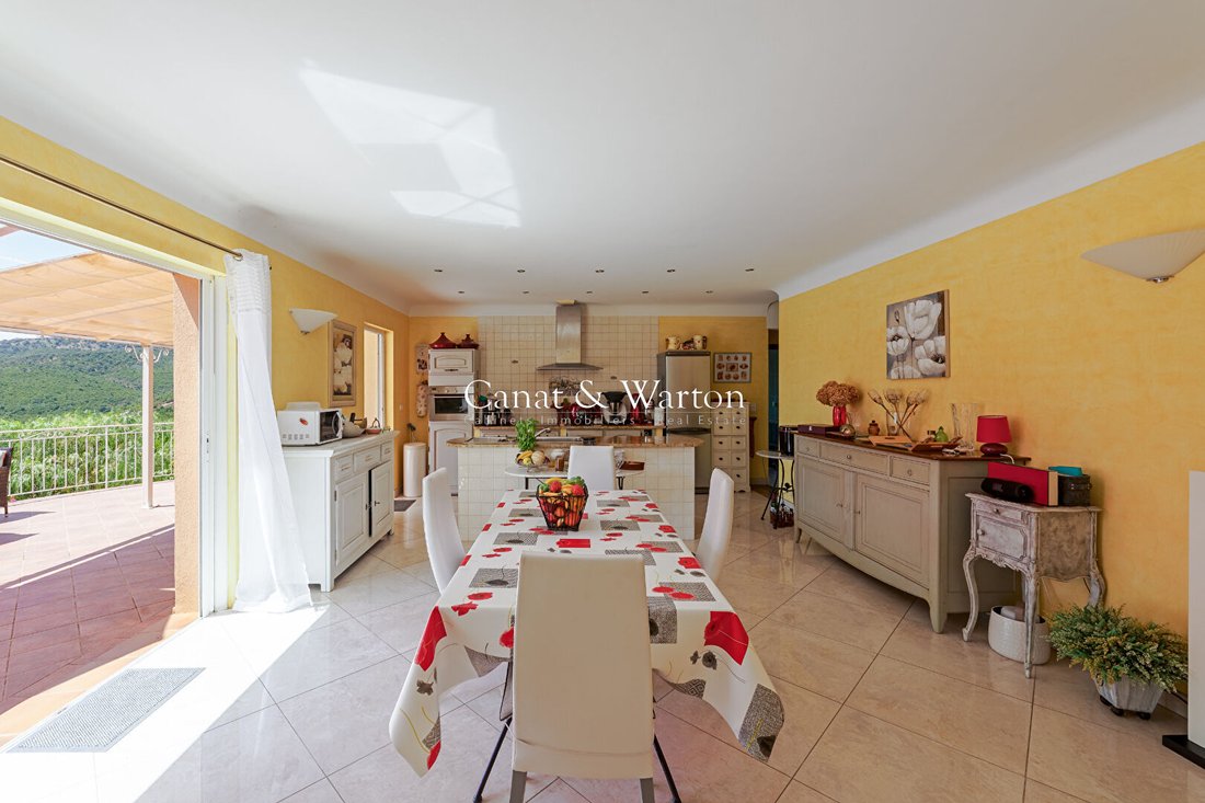 Villa in Les Issambres, Roquebrune-sur-Argens, France 5 - 18341526