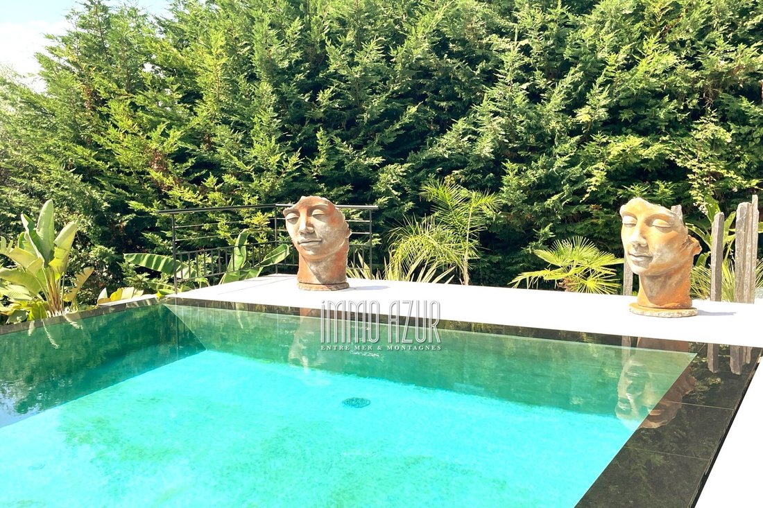 Villa in Tourrettes-sur-Loup, Provence-Alpes-Côte d'Azur, France 3 - 18336268