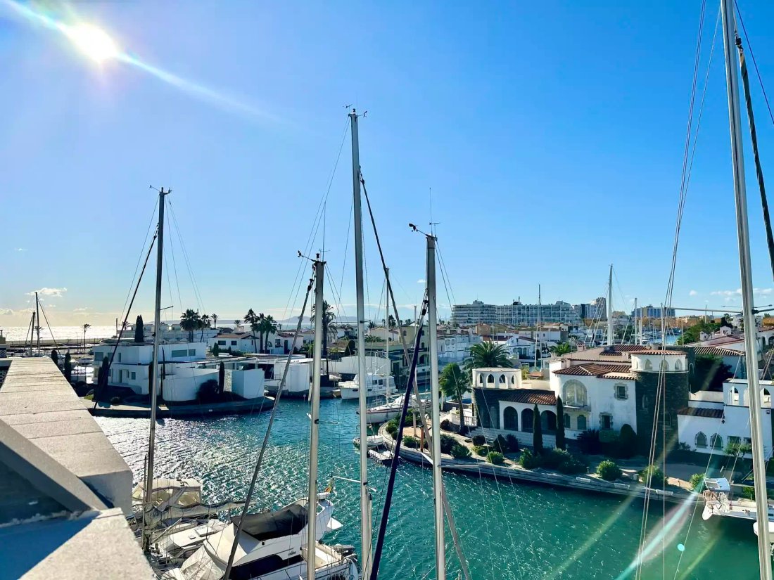 Apartment in Empuriabrava, Catalonia, Spain 3 - 18337864