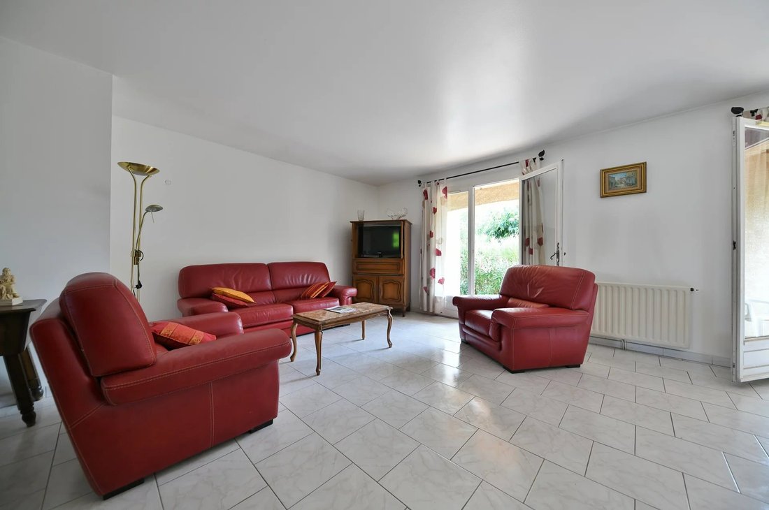 Villa in Uzès, Okzitanien, Frankreich 5 - 18336955