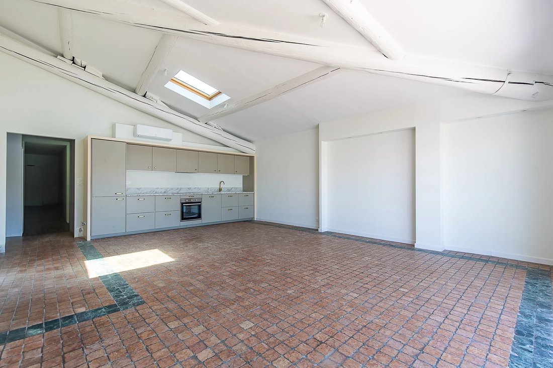 Apartment in Saint Victor, 7e Arrondissement, Marseille 3 - 18341350