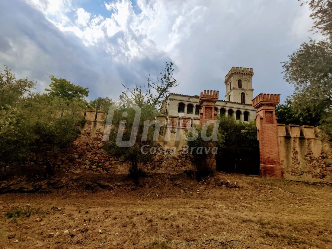 Castle in Calonge i Sant Antoni, Catalonia, Spain 3 - 18335124