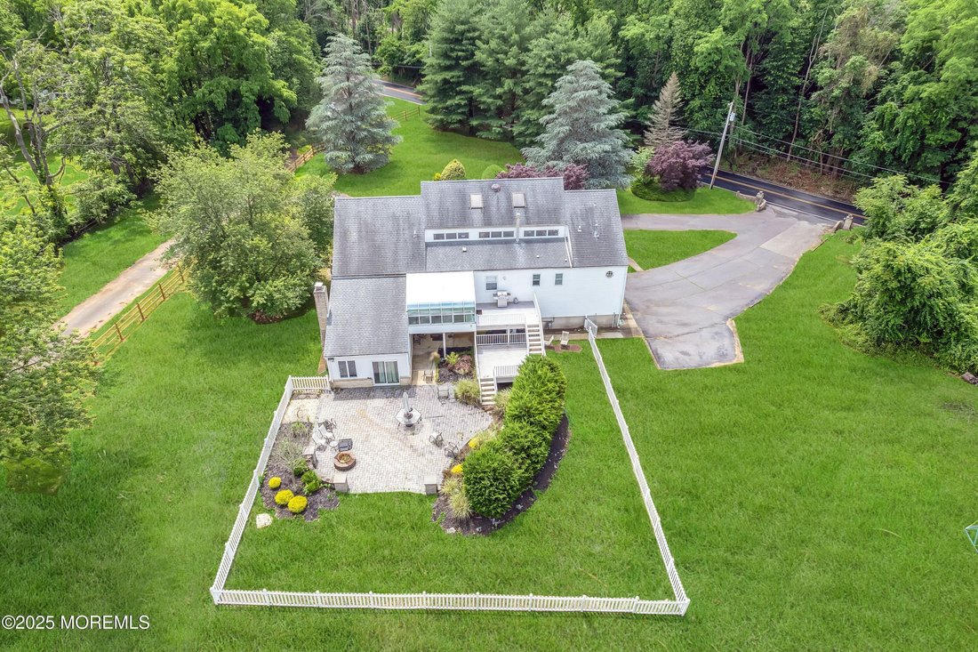 House in Marlboro Township, New Jersey, United States 1 - 18334867