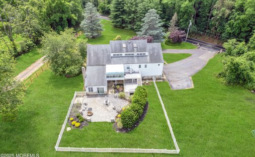House in Marlboro Township, New Jersey, United States 1