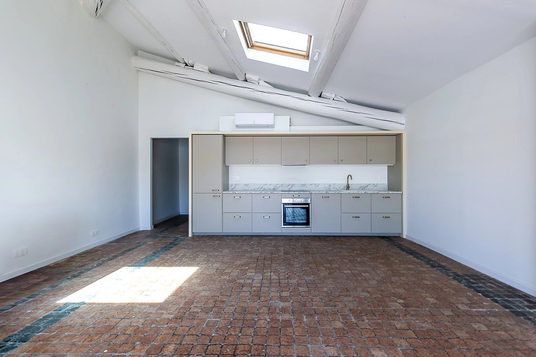 Apartment in Saint Victor, 7e Arrondissement, Marseille 4 - 18341350