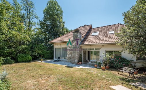 Villa in Bealieres, Meylan, France 1
