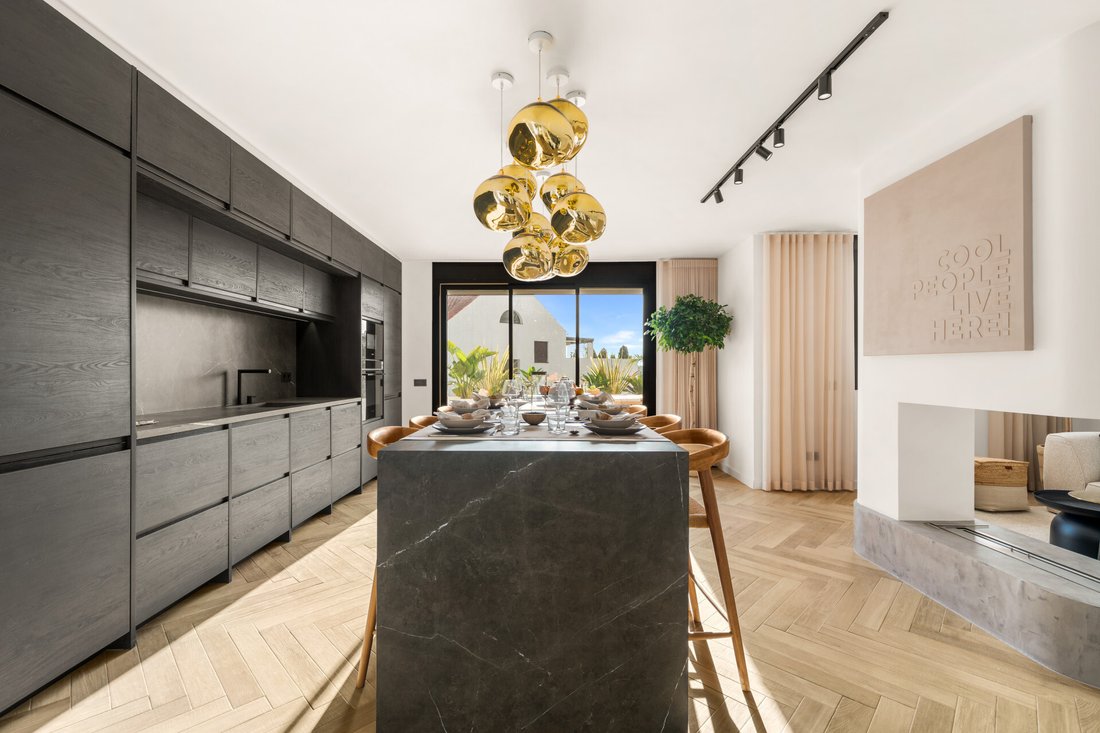 Apartment in Marbella, Andalusia, Spain 4 - 18342833