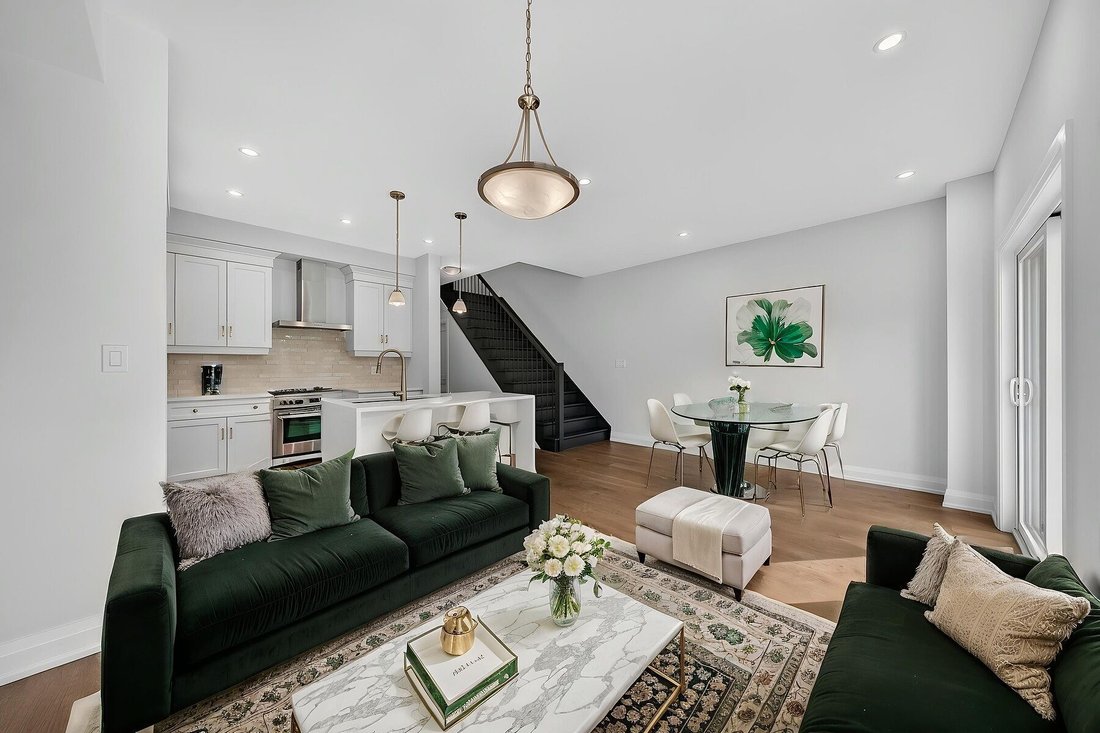 Condo in Guelph, Ontario, Canada 4 - 18342160
