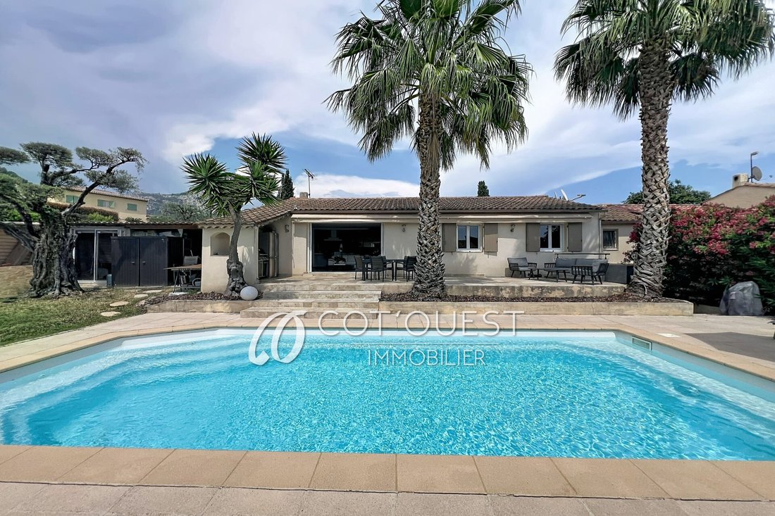 Villa in Plan de Noves, Vence, France 2 - 18342704