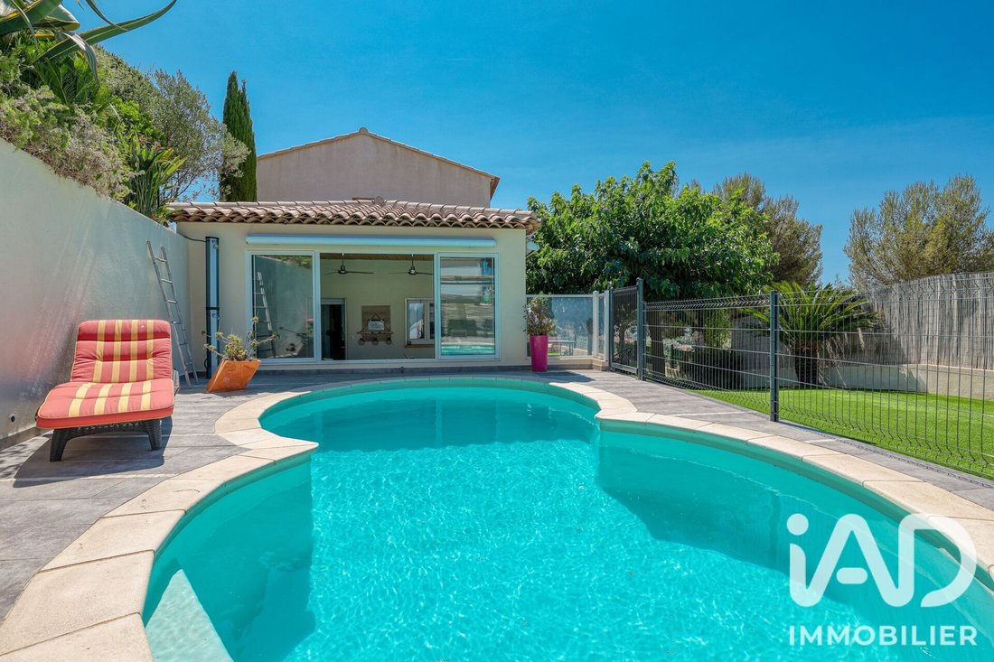 House in Nord Est, Bormes-les-Mimosas, France 2 - 18130400