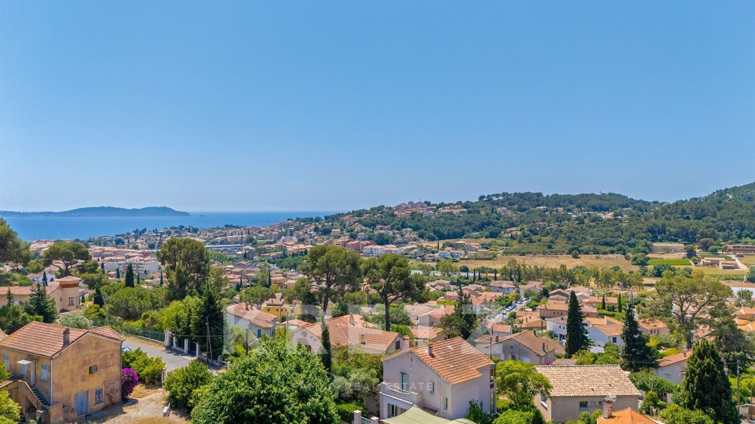 Villa in Carqueiranne, Provence-Alpes-Côte d'Azur, France 5 - 18336280