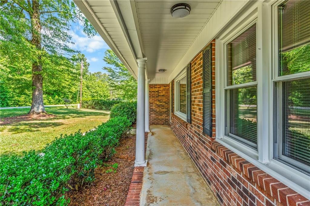 House in Dobson, North Carolina, United States 5 - 18343869