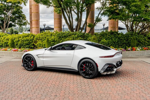 Coupe in Bellevue, WA, United States 2 - 16714617