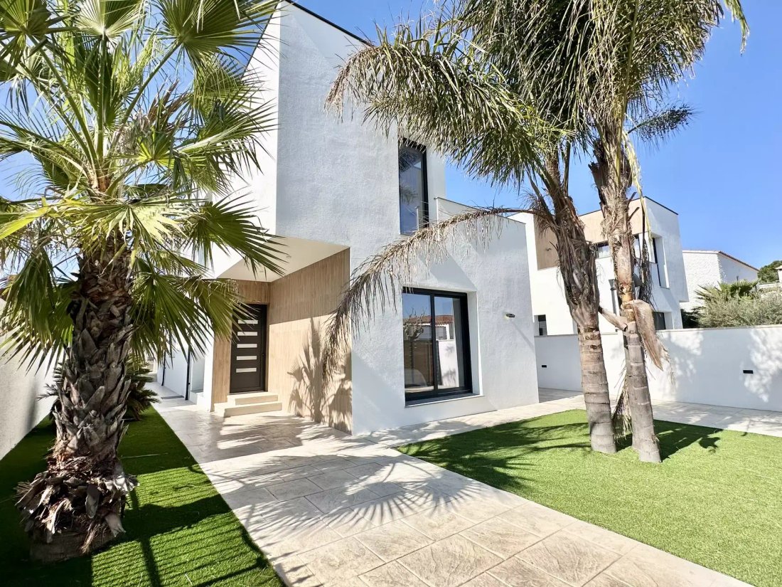 House in Empuriabrava, Catalonia, Spain 3 - 18335115