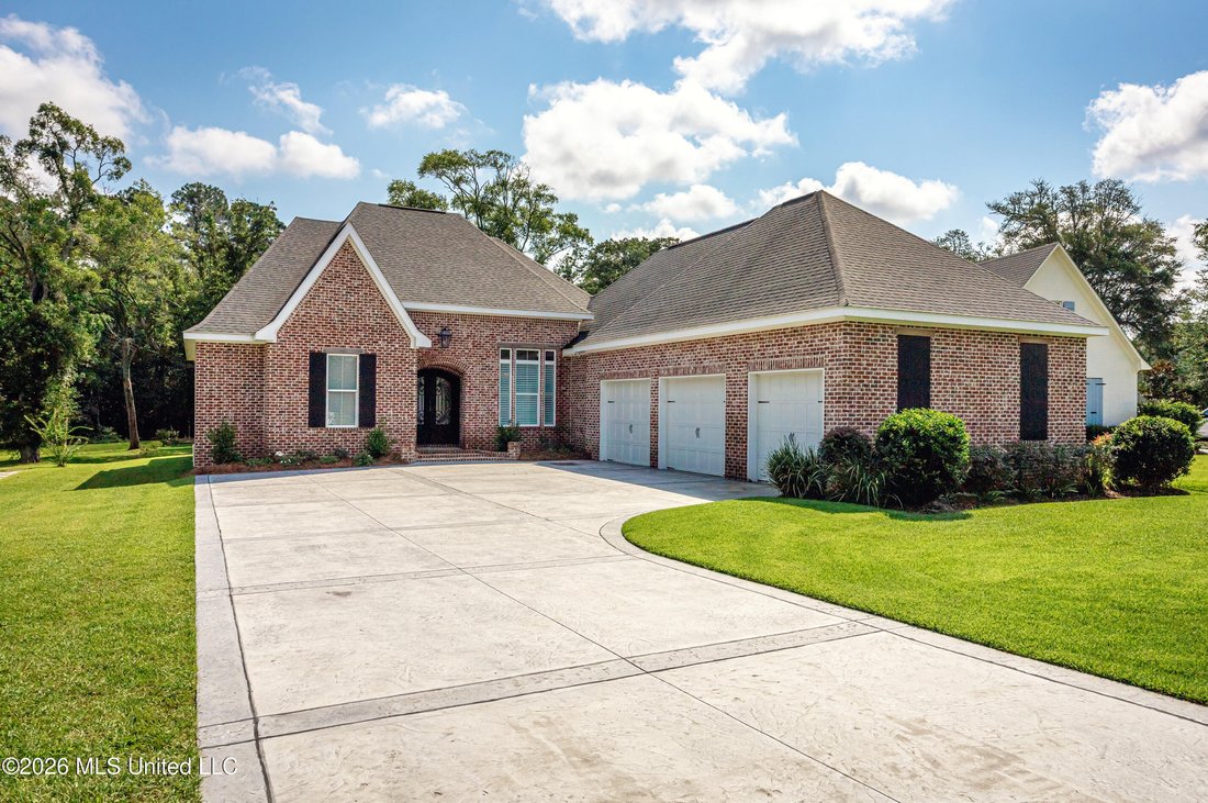 House in Ocean Springs, Mississippi, United States 1 - 18334835