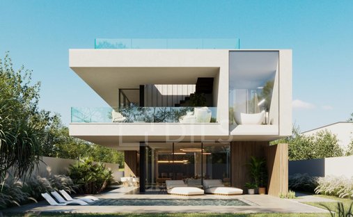 House in Alcochete, Setubal, Portugal 1