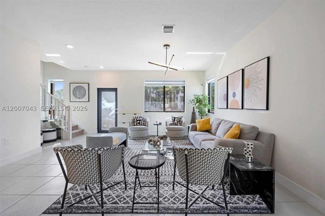 Townhouse in Miami Springs, Florida, United States 3 - 17752081