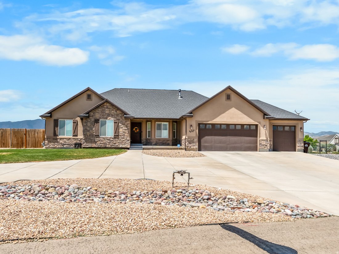 House in Eagle Mountain, Utah, United States 1 - 18339991
