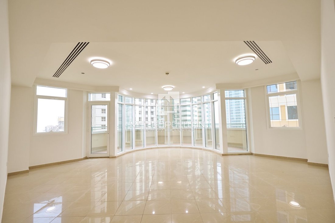Apartment in Dubai Marina / Marsa Dubai, Dubai, United Arab Emirates 1 - 18336832