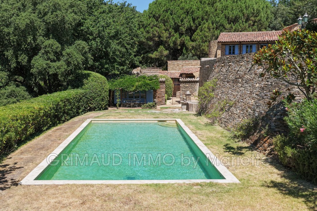 Villa in La Garde-Freinet, Provence-Alpes-Côte d'Azur, France 2 - 13677906