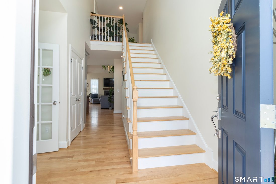 House in Cromwell, Connecticut, United States 4 - 18342255