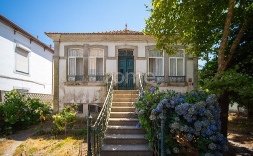 House in Gondomar (Sao Cosme), Valbom e Jovim, Porto District, Portugal 1