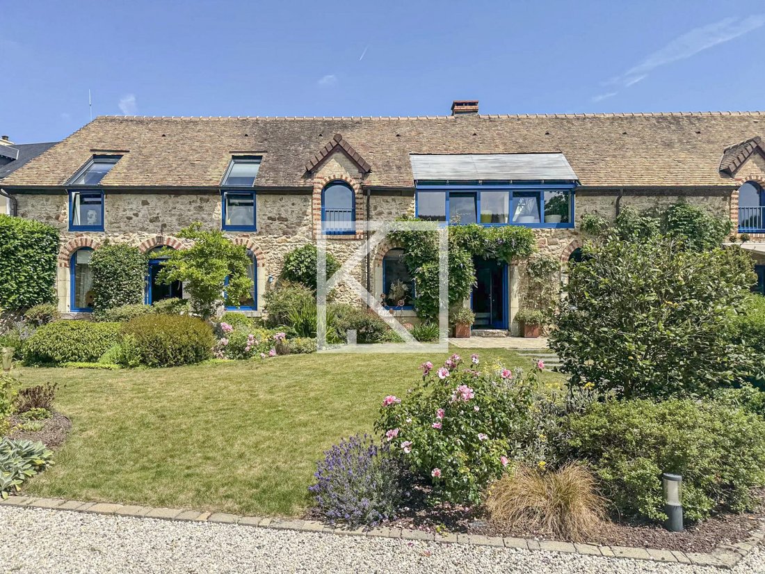 House in Saint-Pavace, Pays de la Loire, France 1 - 18341934